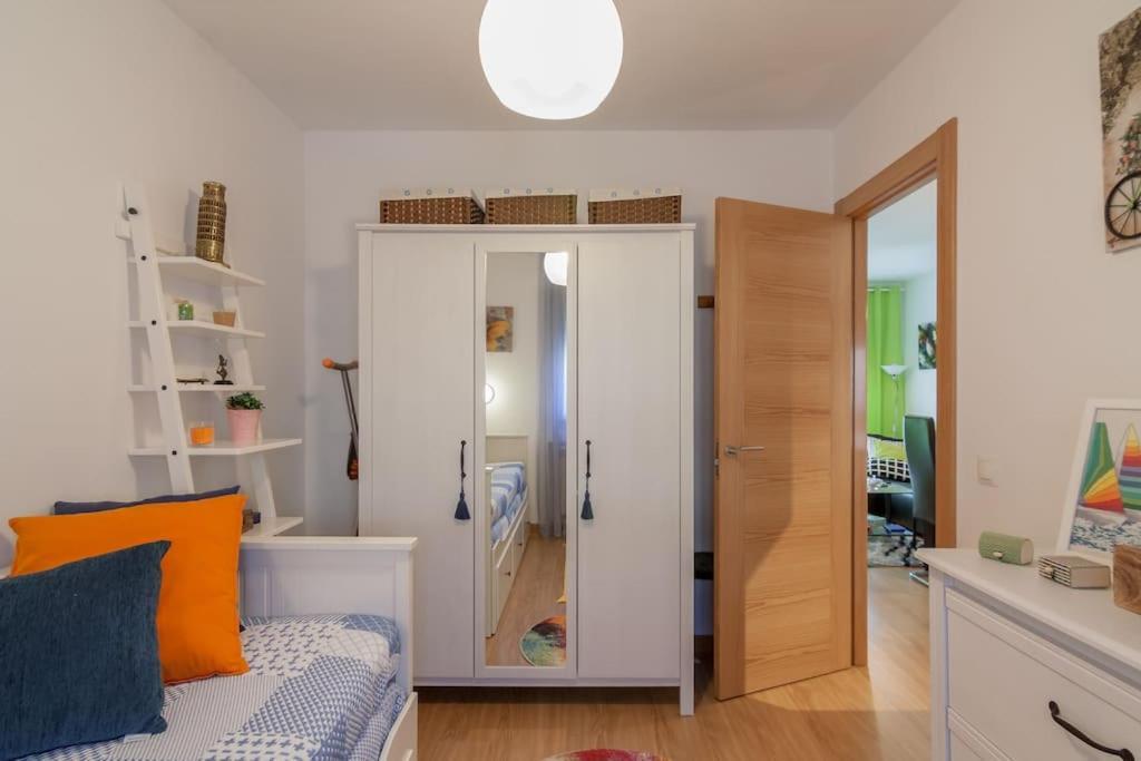 Davila Park'S Apartment Wifi Santander Ngoại thất bức ảnh